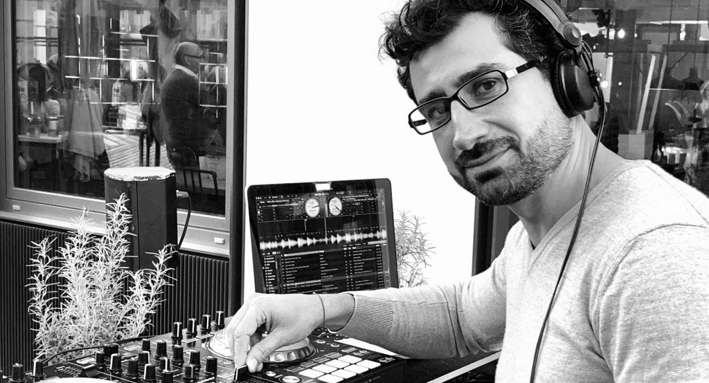 Dj Gilano mit Pioneer bei einem Event