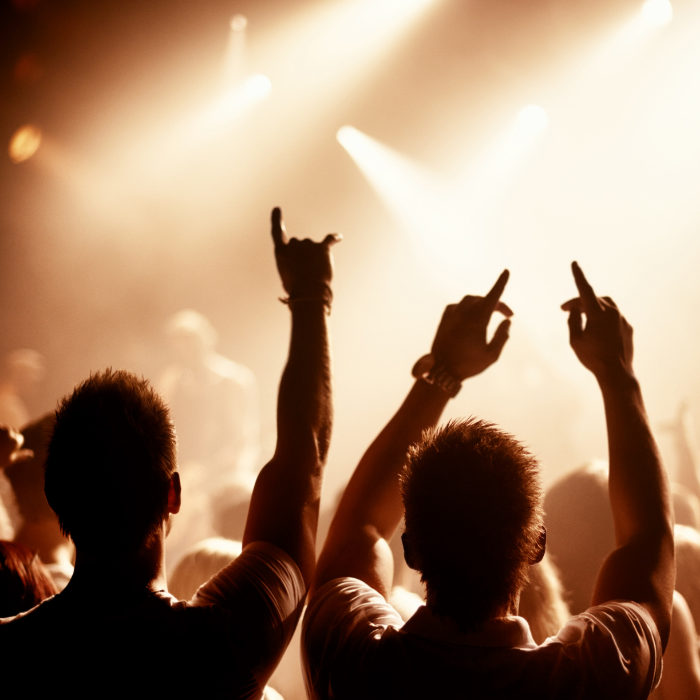 Feiernde Menschenmenge